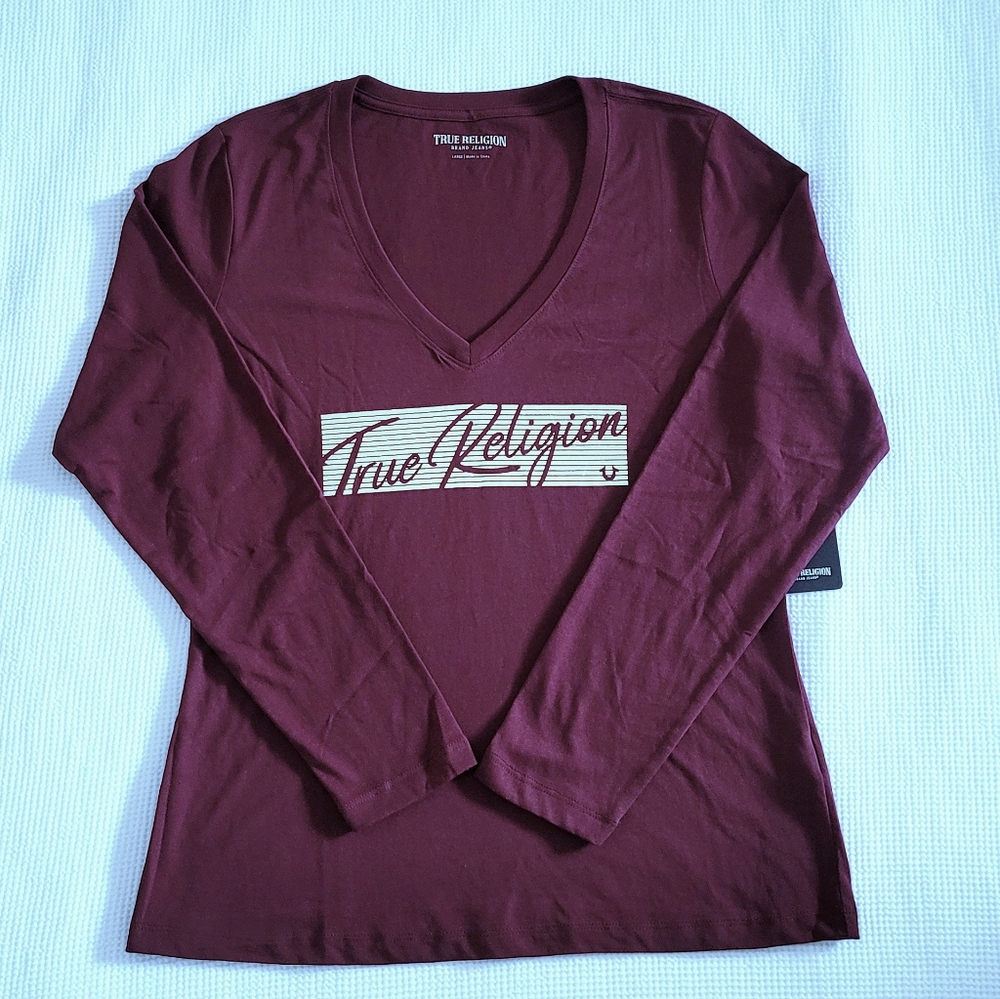 True Religion🙏 Long Sleeve Silver🤍 Foil Graphic Tee - NWT - Picture 2 of 12